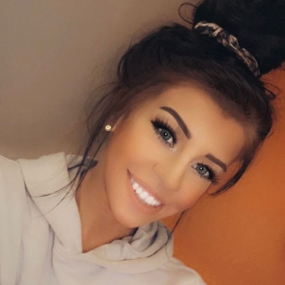 Meet your Posher, Karolina